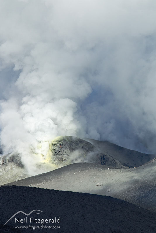 Tongariro-eruption-18846.jpg